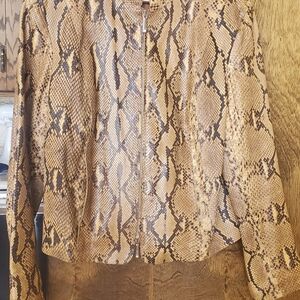 Python Jacket, womens L, buttery soft and lightweight